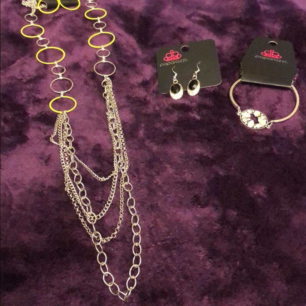 Lot of Paparazzi Jewelry.#8